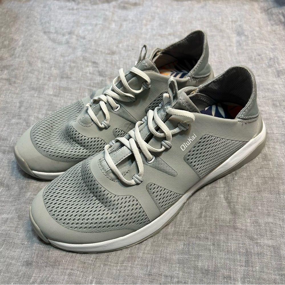 OluKai Huia Women's Athletic Slip on Shoes in Pale Grey Size 10 Casual Walking
